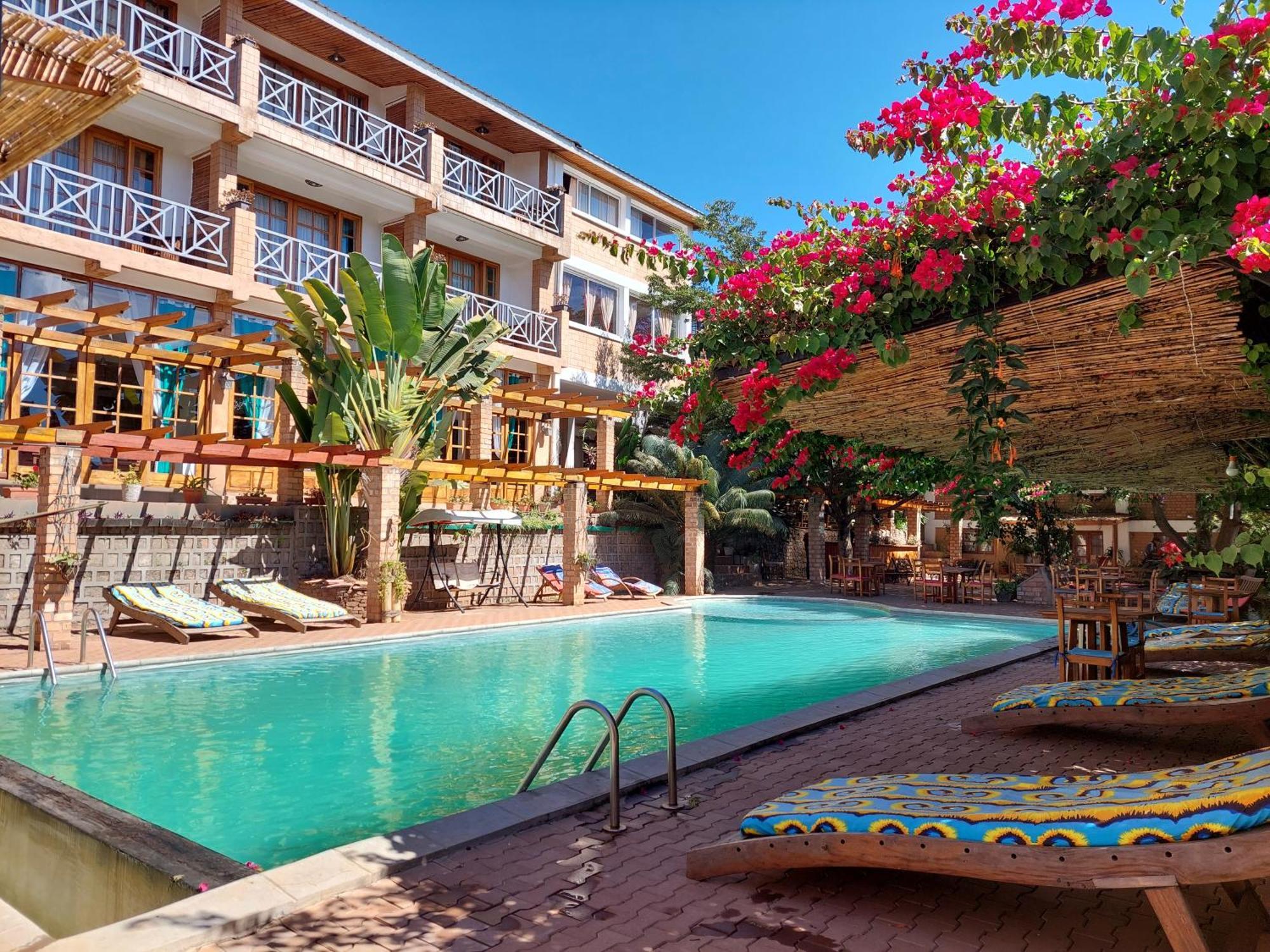Island Continent Hotel Ivato  Dış mekan fotoğraf