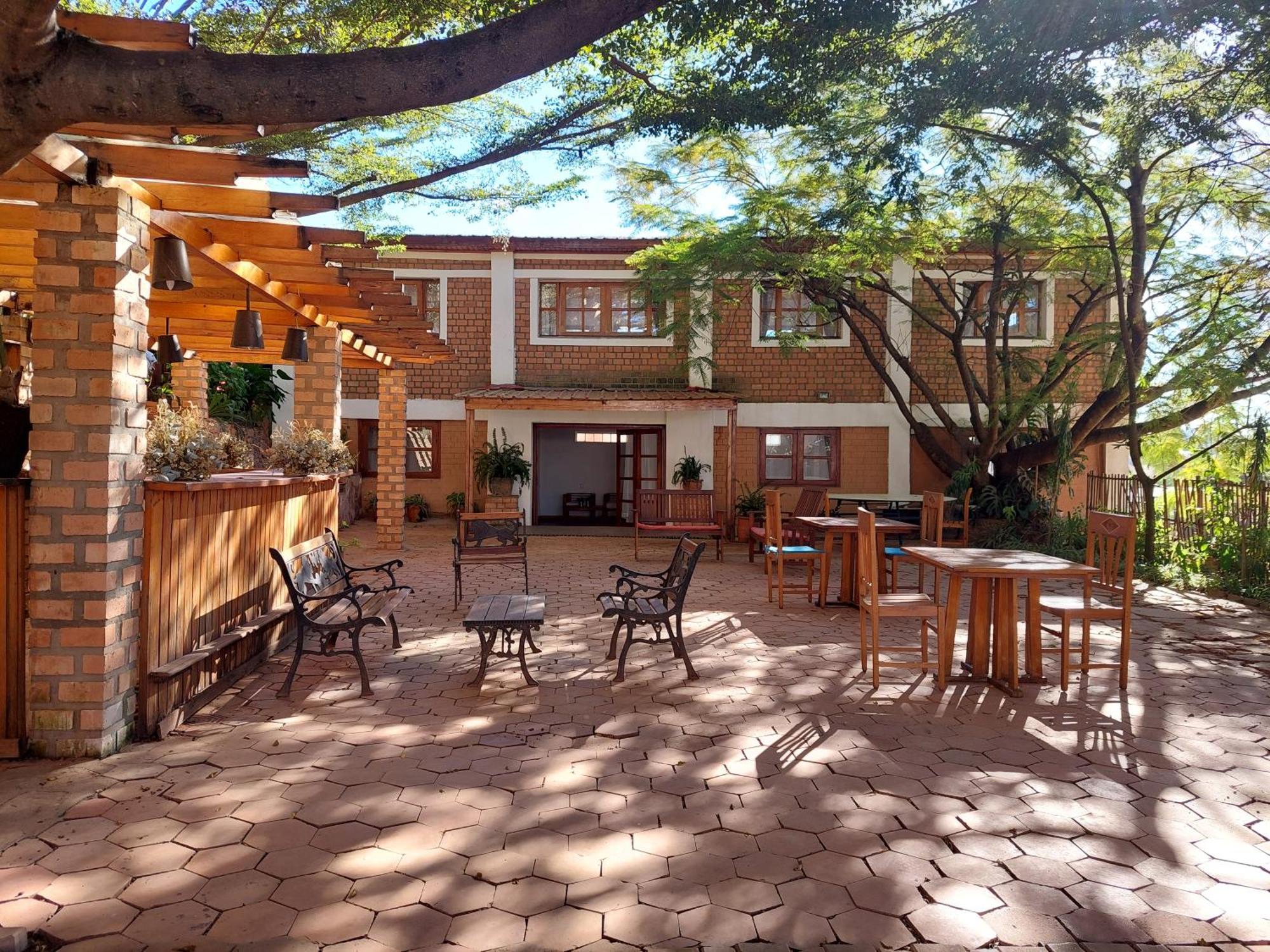 Island Continent Hotel Ivato  Dış mekan fotoğraf
