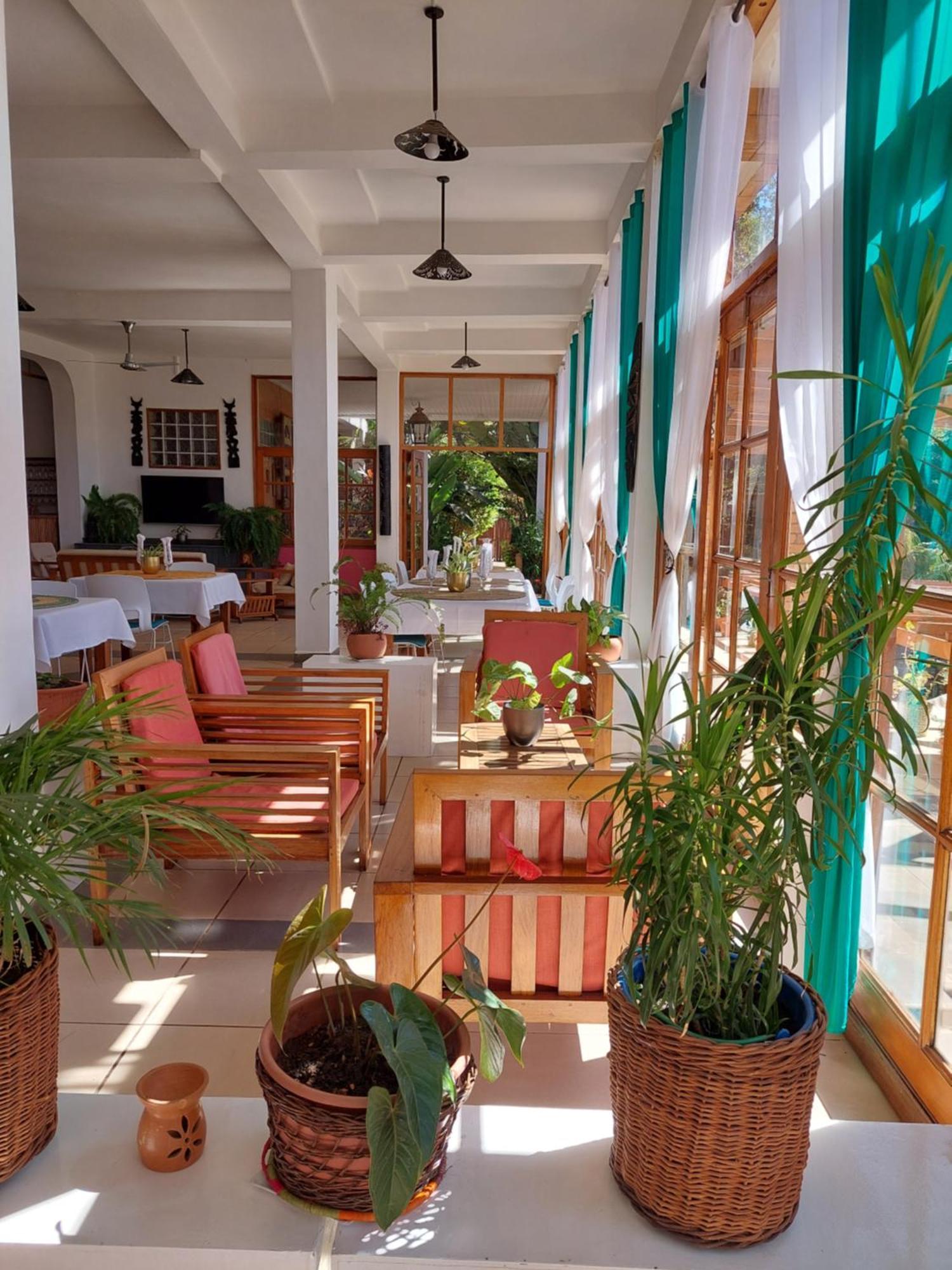 Island Continent Hotel Ivato  Dış mekan fotoğraf