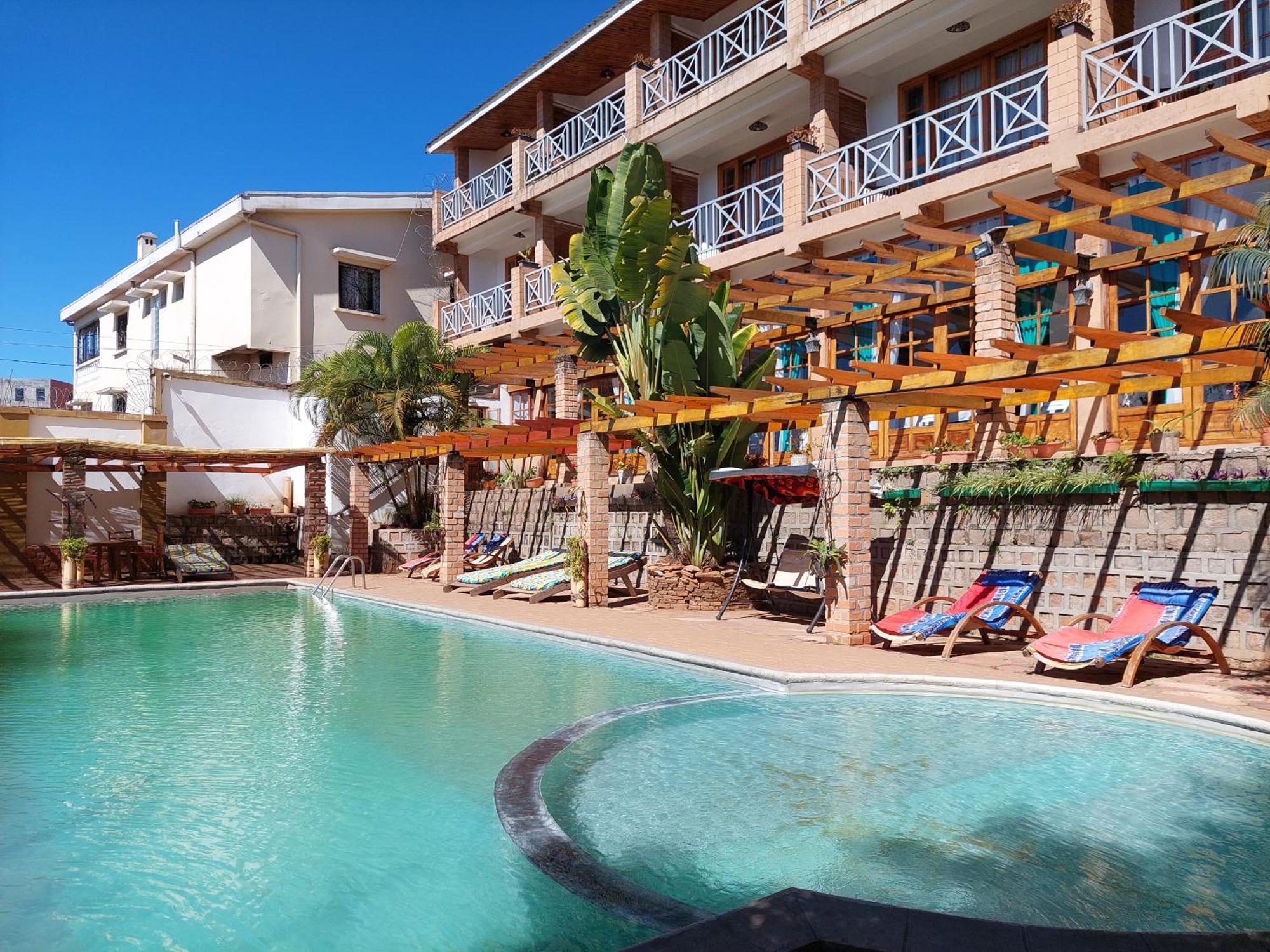 Island Continent Hotel Ivato  Dış mekan fotoğraf